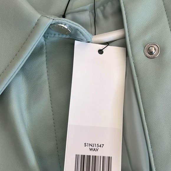 NET beautiful Calvin Klein jacket- - Picture 3 of 3